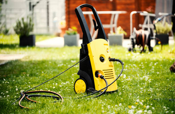 Best Roof Washing  in Montello, WI